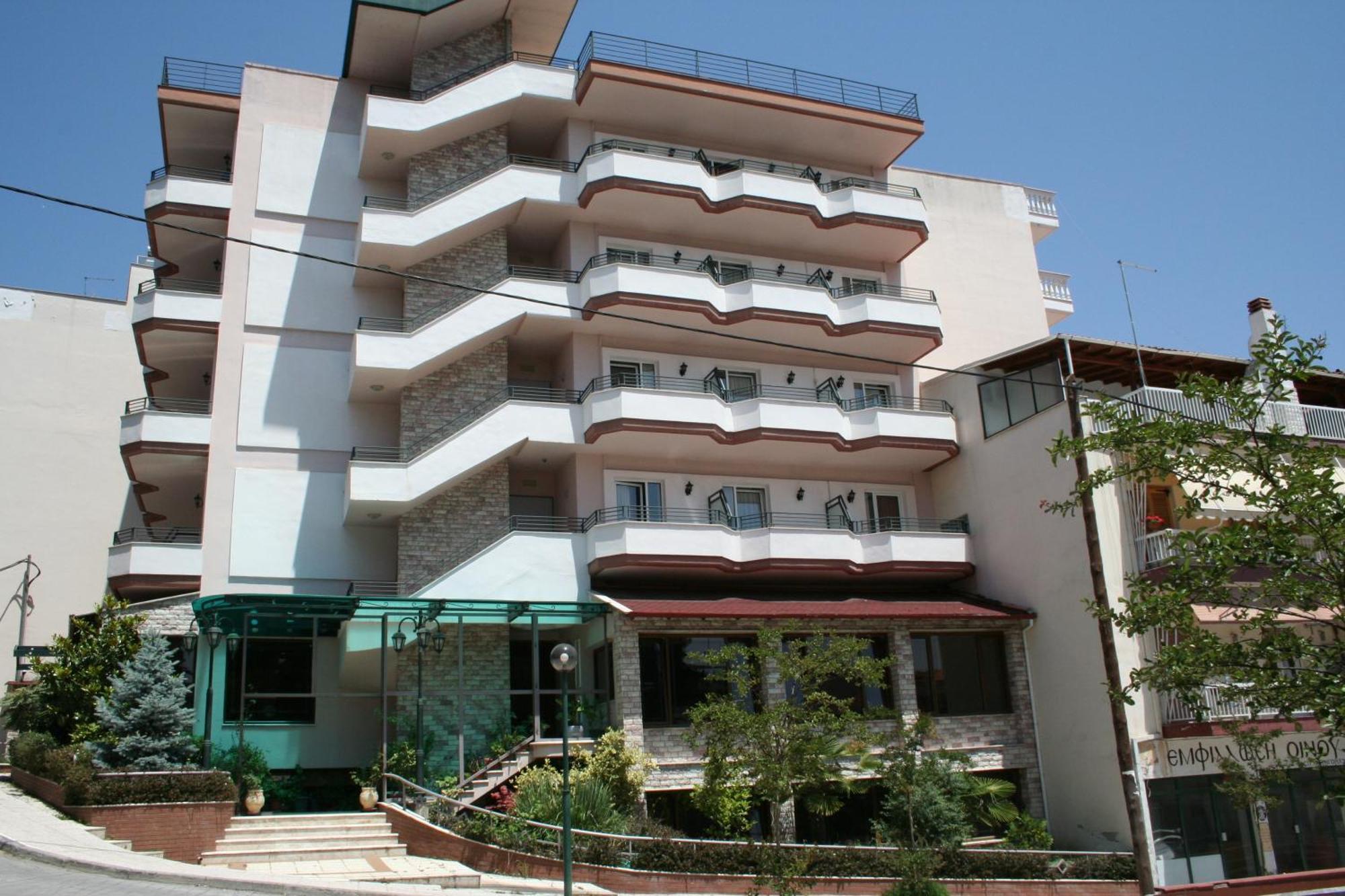 Hotel Pella Яница Экстерьер фото