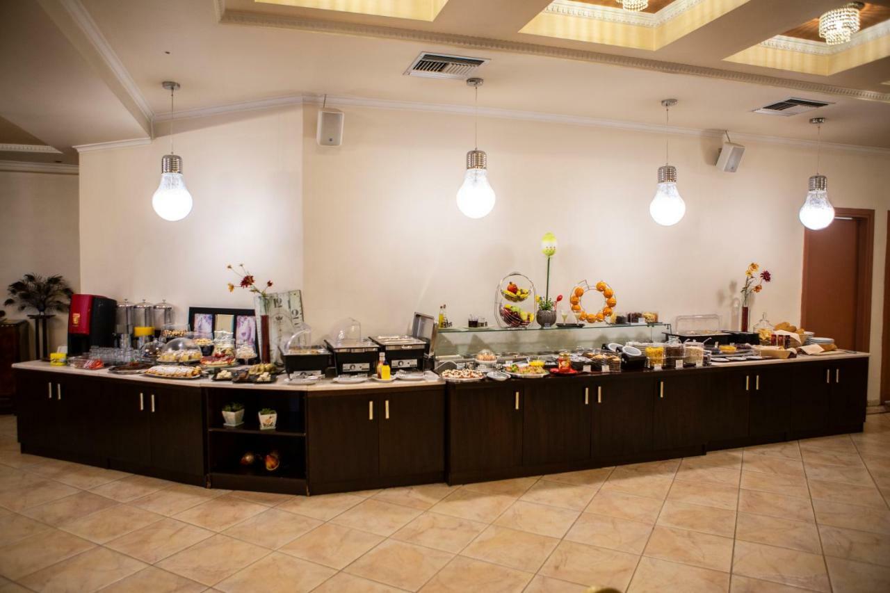 Hotel Pella Яница Экстерьер фото