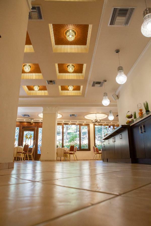 Hotel Pella Яница Экстерьер фото