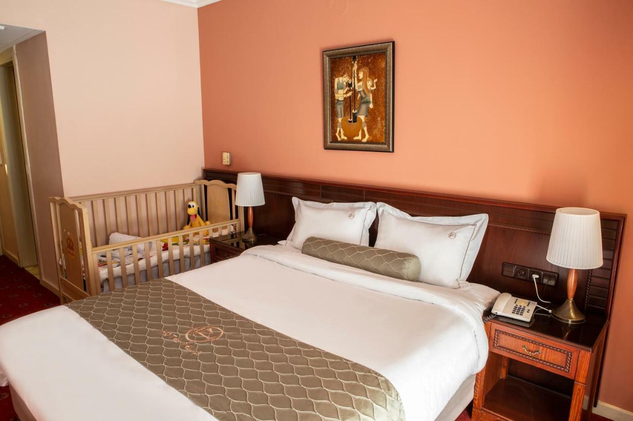 Hotel Pella Яница Экстерьер фото
